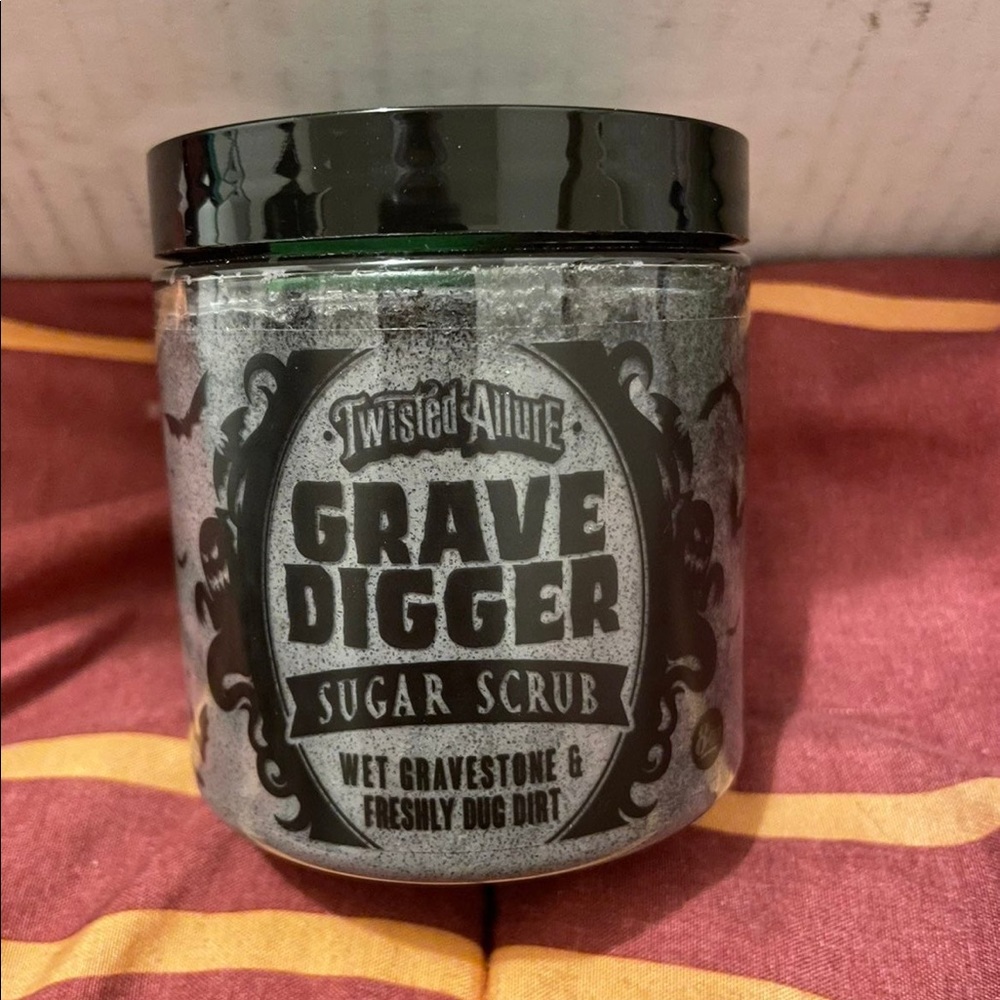 Twisted allure sugar scrub